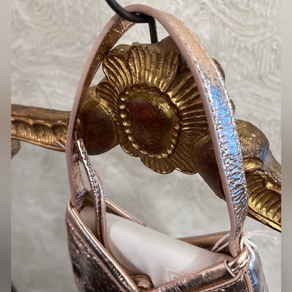 REFORMATION Mini Chiara Convertible Champagne Crinkle Patent Bag Handbag NWT - Picture 5 of 8